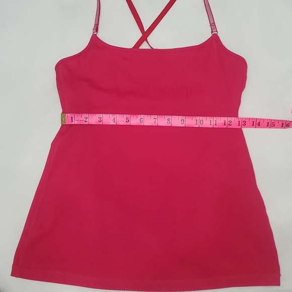 Lululemon hot pink size 4/6 tank - Picture 4 of 5